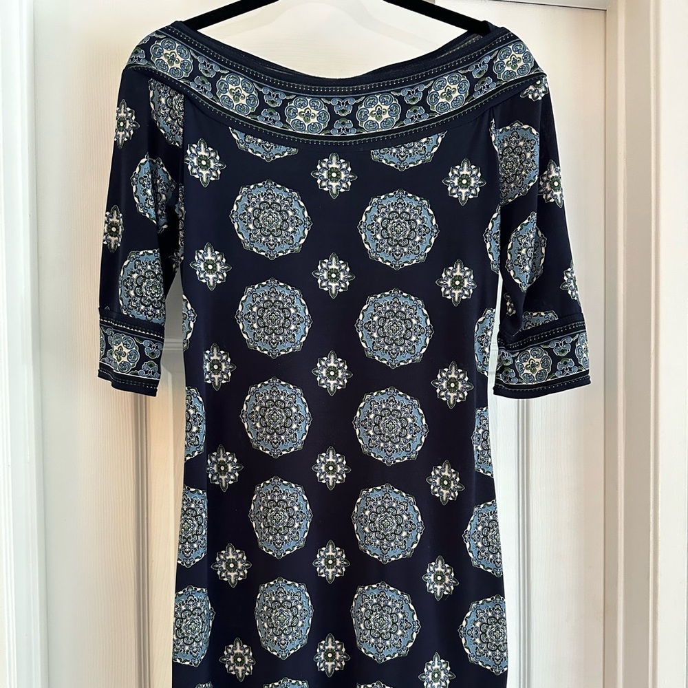 Max studio, extra small polyester off the shoulder fitted dress